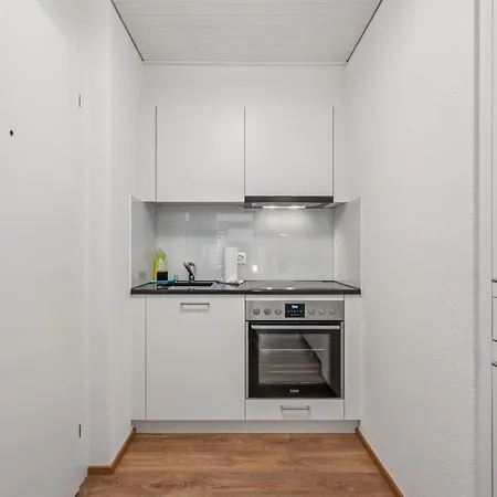 Premium In Center - Color 3 * Zurich
