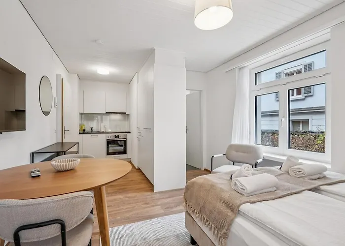 Premium In Center - Color 3 * Zurych